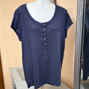 Universal Thread Medium Women’s Navy Button-Front Top